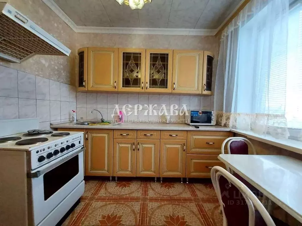 2-к кв. Белгородская область, Старый Оскол Королева мкр, 13 (52.0 м) - Фото 0
