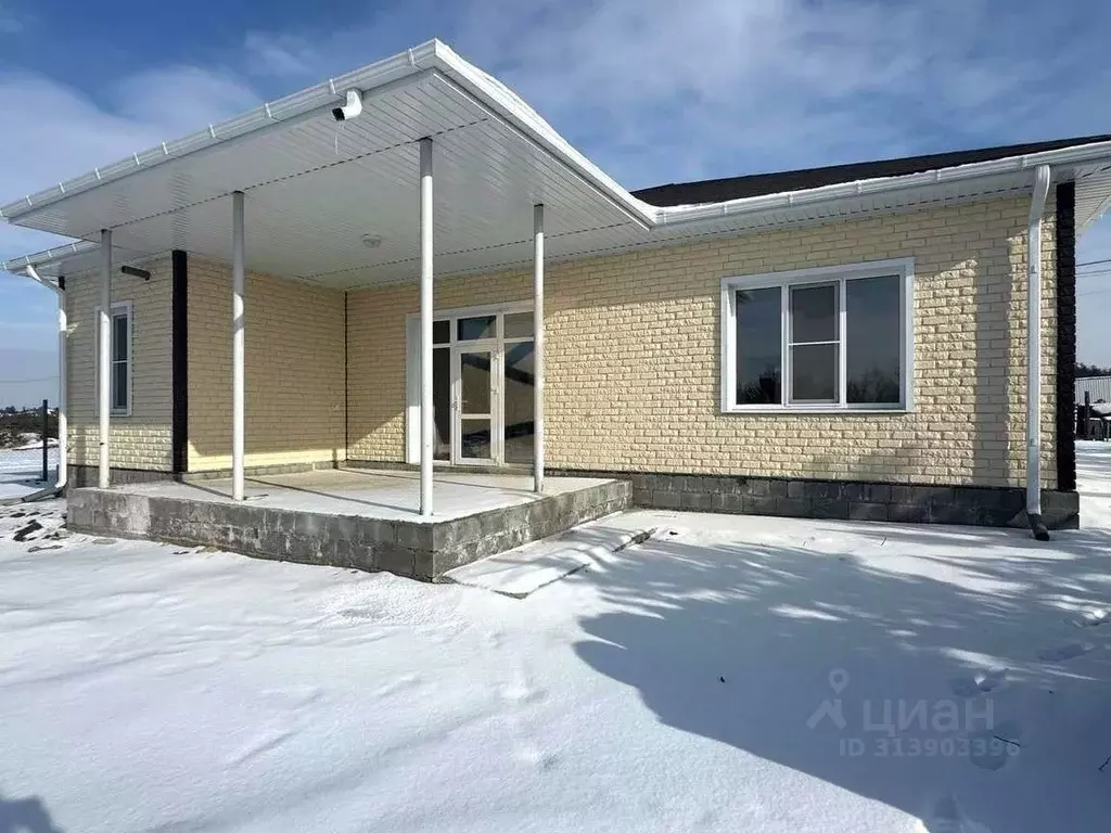 Дом в Белгородская область, Старооскольский городской округ, с. Озерки ... - Фото 0