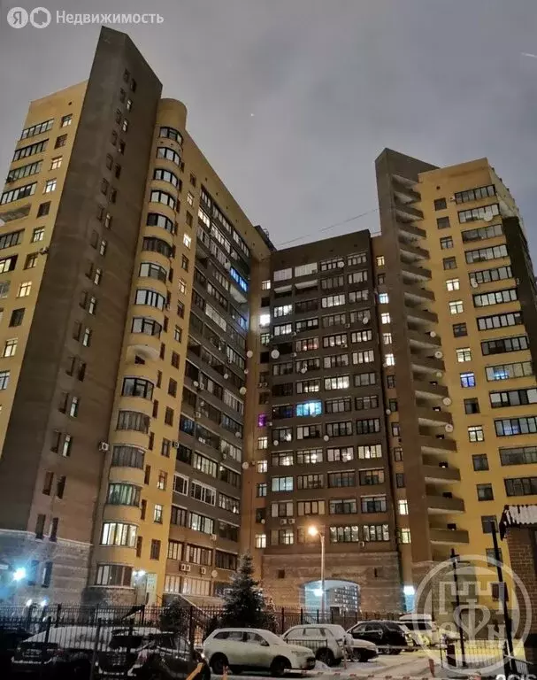 2-комнатная квартира: Санкт-Петербург, Бассейная улица, 10 (52 м) - Фото 1