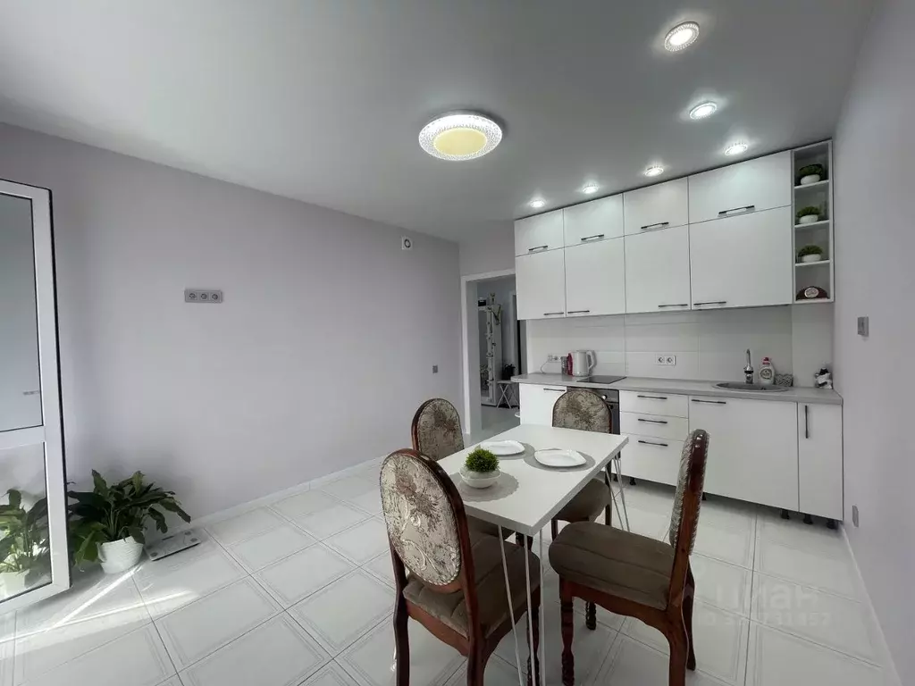 2-к кв. Иркутская область, Иркутск Братская ул., 7/7 (52.0 м) - Фото 2