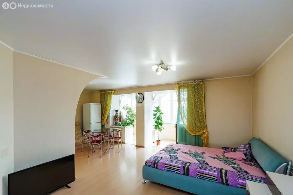 Квартира-студия: Тюмень, Амурская улица, 2 (37.3 м) - Фото 1