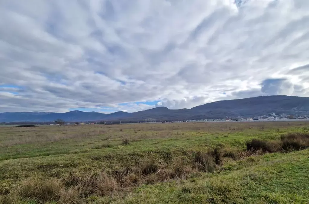 Участок в Севастополь с. Орлиное, ул. Широкая (194.0 сот.) - Фото 2