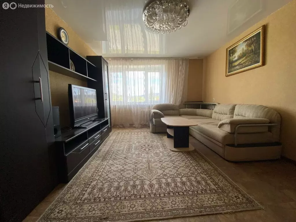 3-комнатная квартира: Белорецк, улица Крупской, 47 (61.1 м) - Фото 0