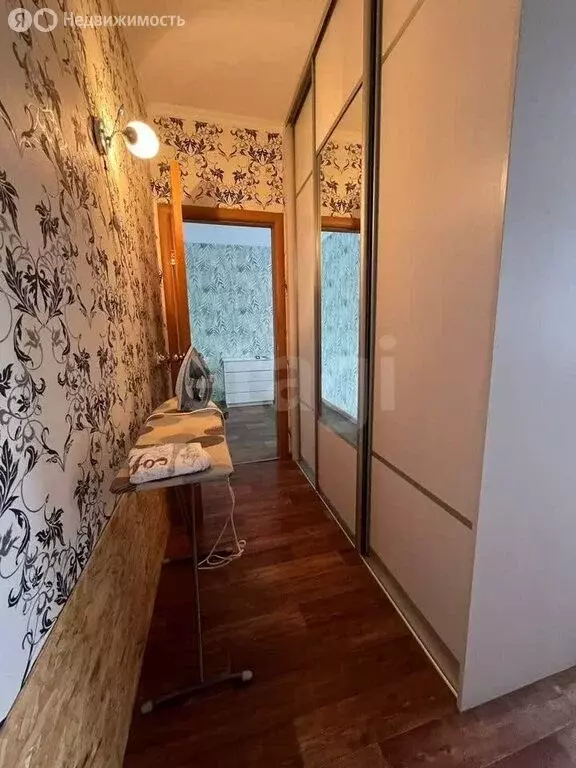 2-комнатная квартира: Тольятти, улица Космодемьянской, 3 (42.3 м) - Фото 1