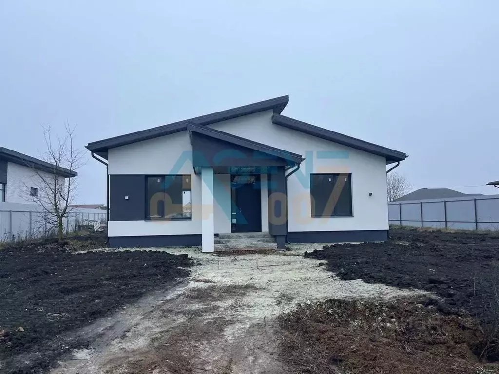 Дом в Белгородская область, Белгородский район, Тавровское с/пос, с. ... - Фото 1