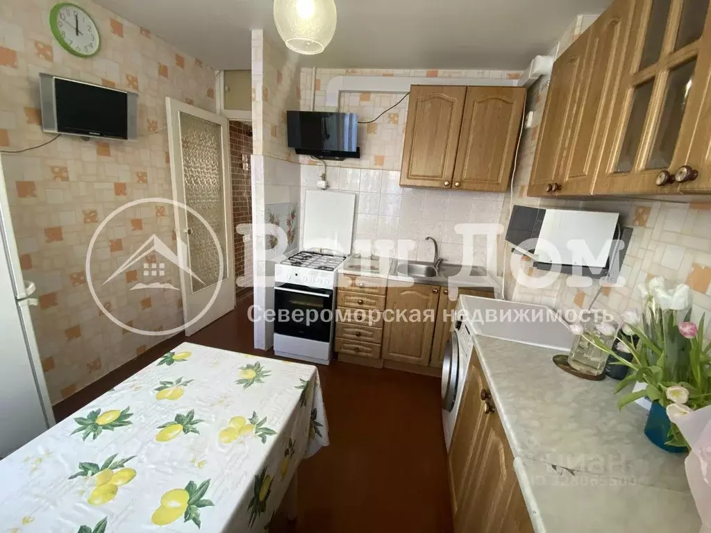 3-к кв. Мурманская область, Североморск ул. Кирова, 13 (62.1 м) - Фото 2