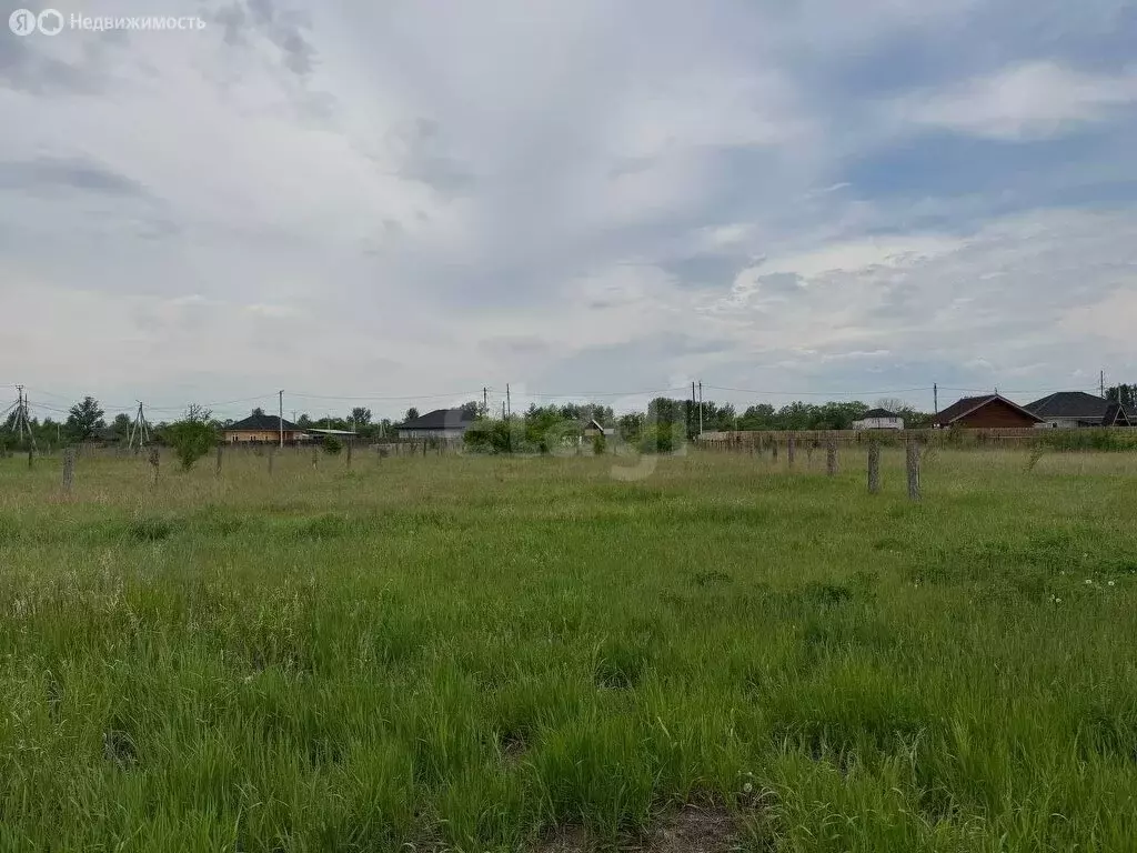 Участок в село Зелёное, Грушевая улица (10 м) - Фото 0