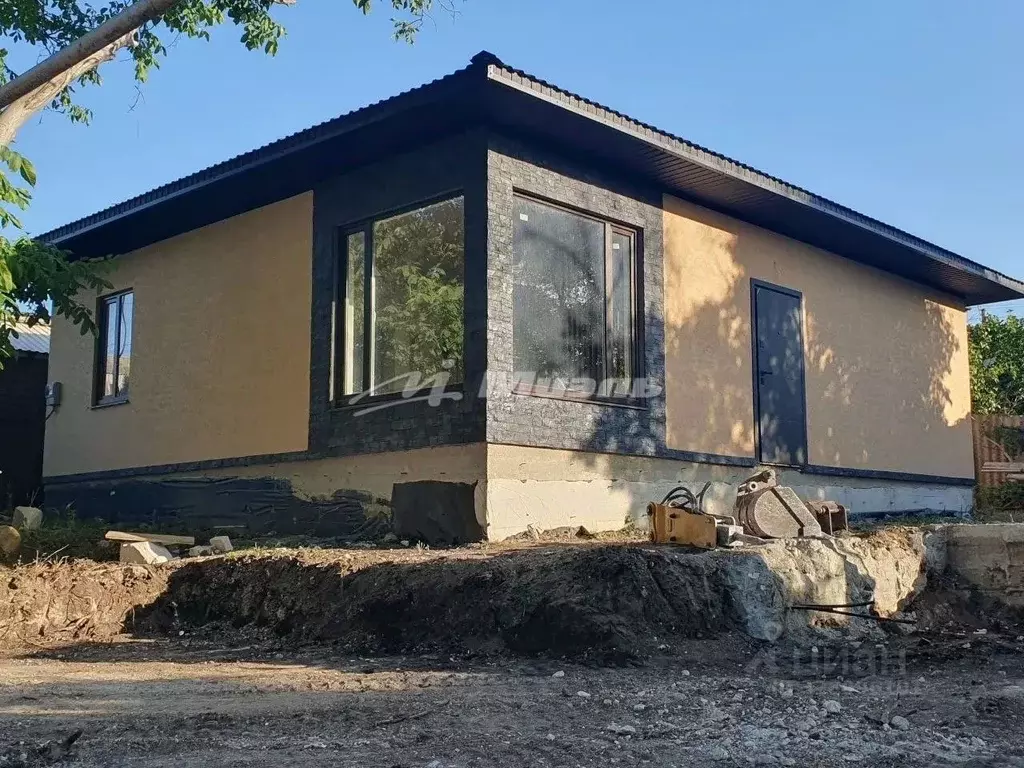 Дом в Крым, Симферополь ул. 25-я Коллективных Садов, 111 (100 м) - Фото 1