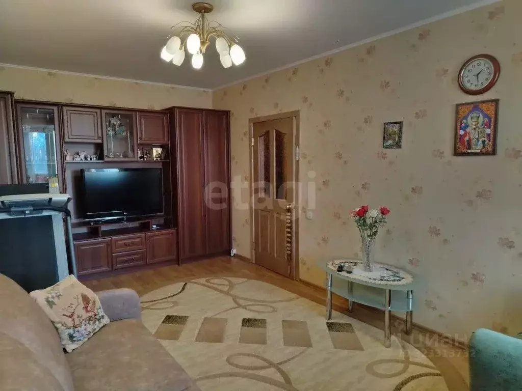 1-к кв. Курская область, Курск просп. Вячеслава Клыкова, 64 (37.5 м) - Фото 1