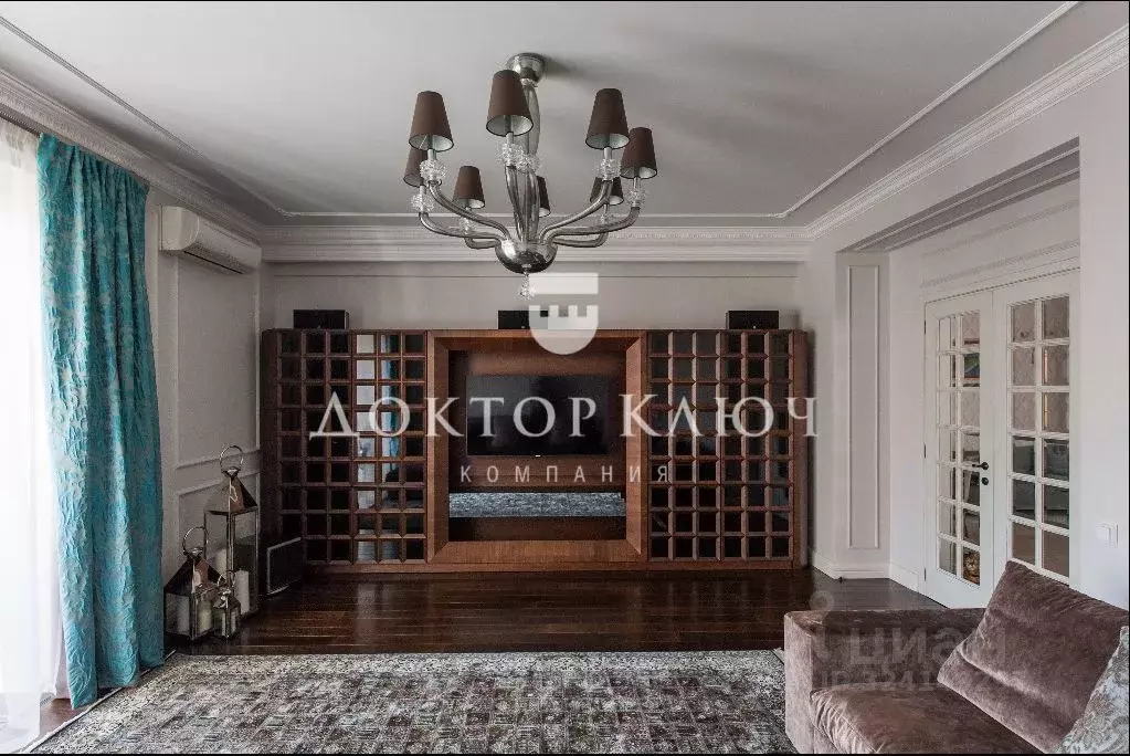 5-к кв. Новосибирская область, Новосибирск Трудовая ул., 10 (184.0 м) - Фото 2