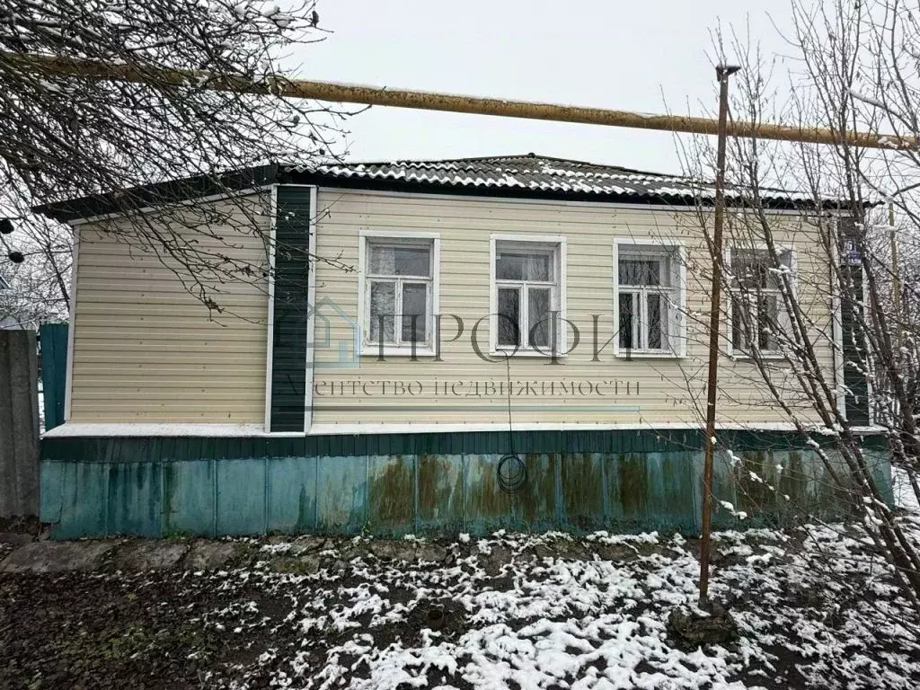 Дом в Белгородская область, Новооскольский муниципальный округ, с. ... - Фото 1