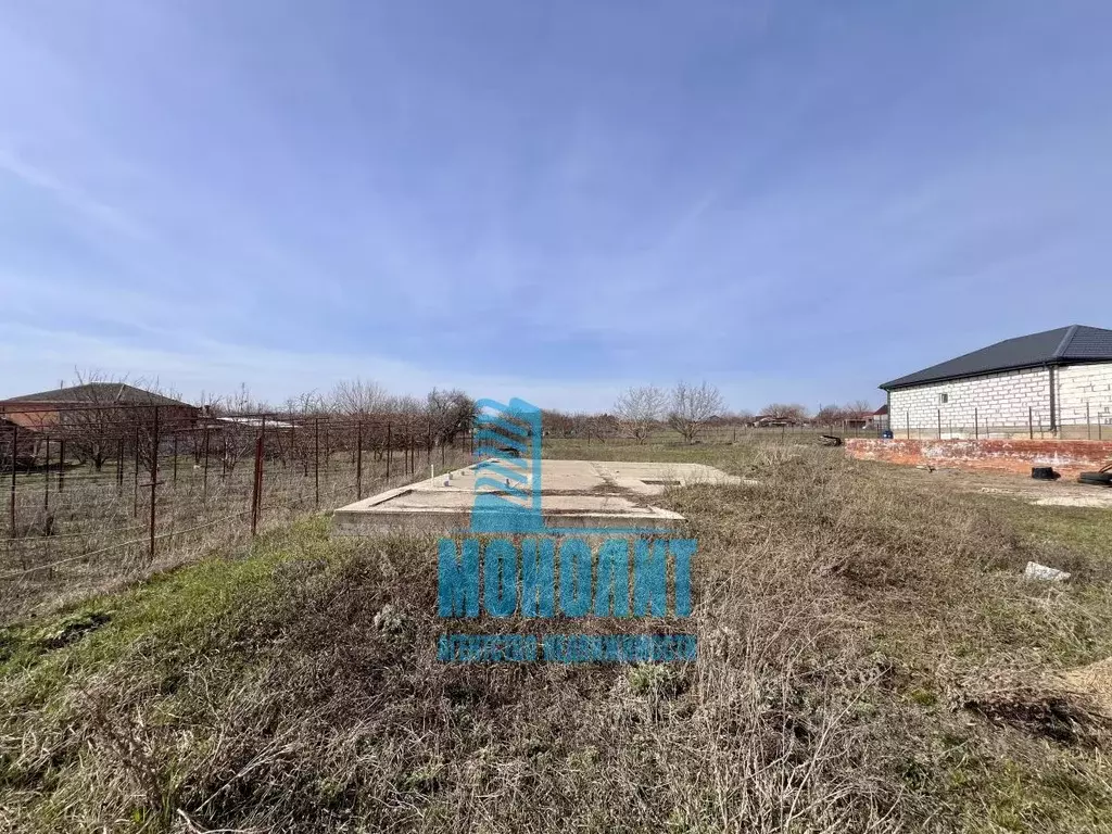 Участок в Ростовская область, Мясниковский район, с. Большие Салы ул. ... - Фото 1