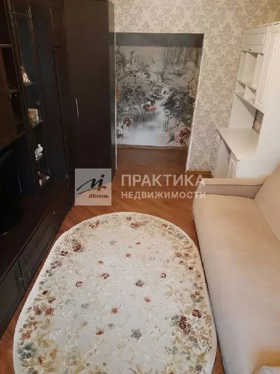 Продается 2-комнатная квартира - Фото 1