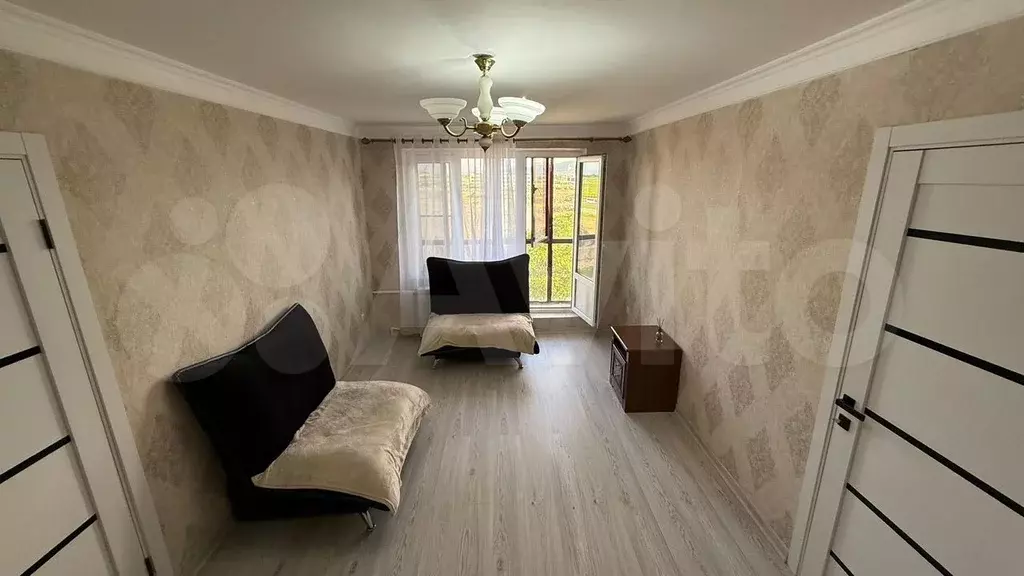 2-к. квартира, 50 м, 5/5 эт. - Фото 0