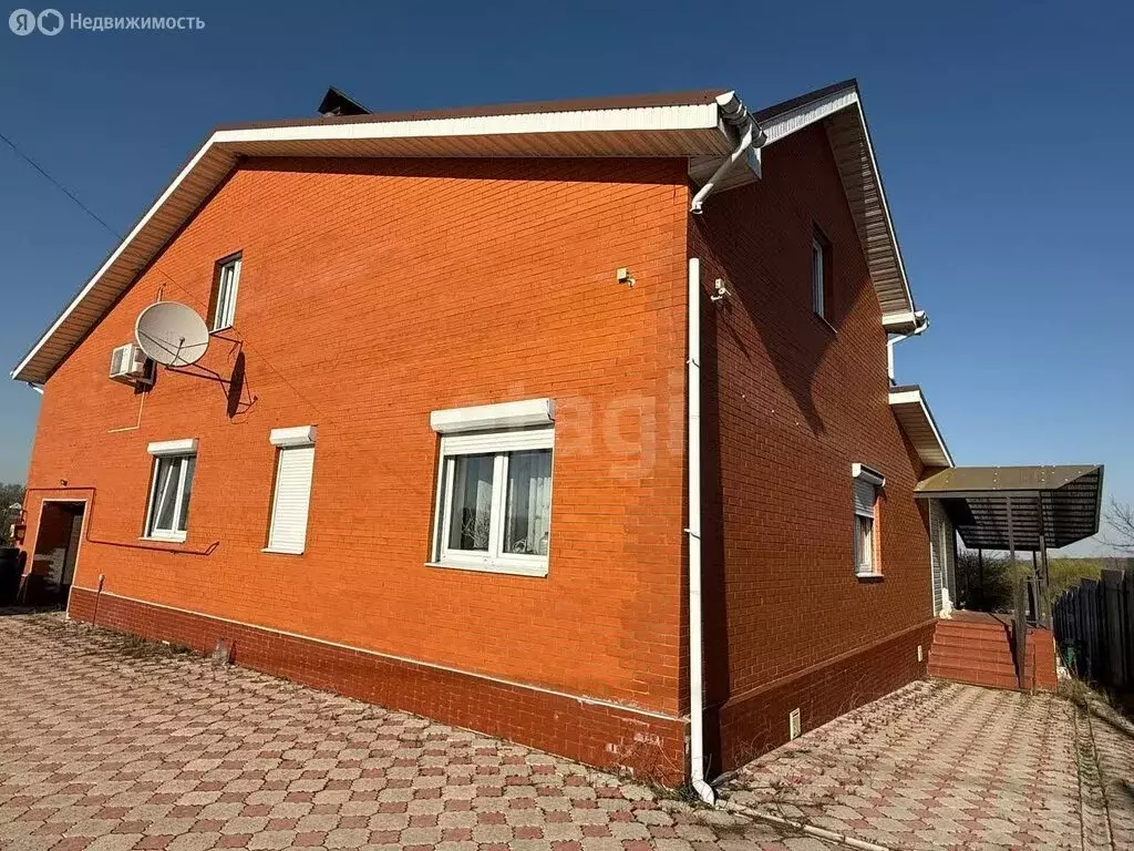 Дом в Тульская область, городской округ Алексин, село Першино (270 м) - Фото 1