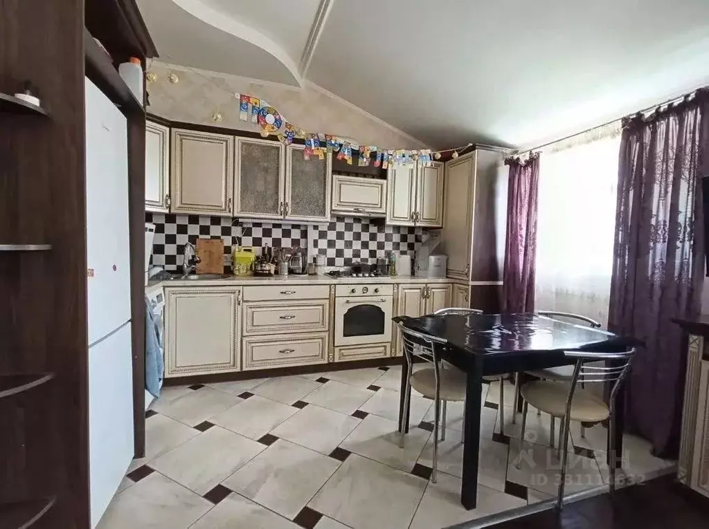 2-к кв. Крым, Симферополь ул. Камская (77.9 м) - Фото 1