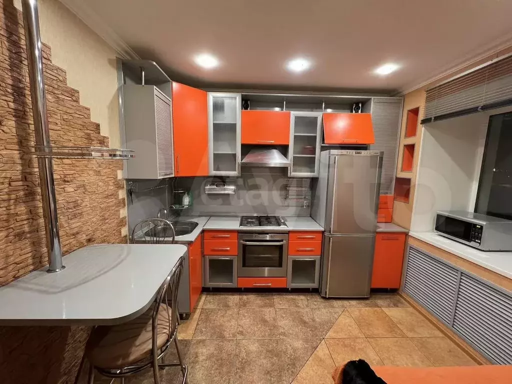 1-к. квартира, 40 м, 4/10 эт. - Фото 0