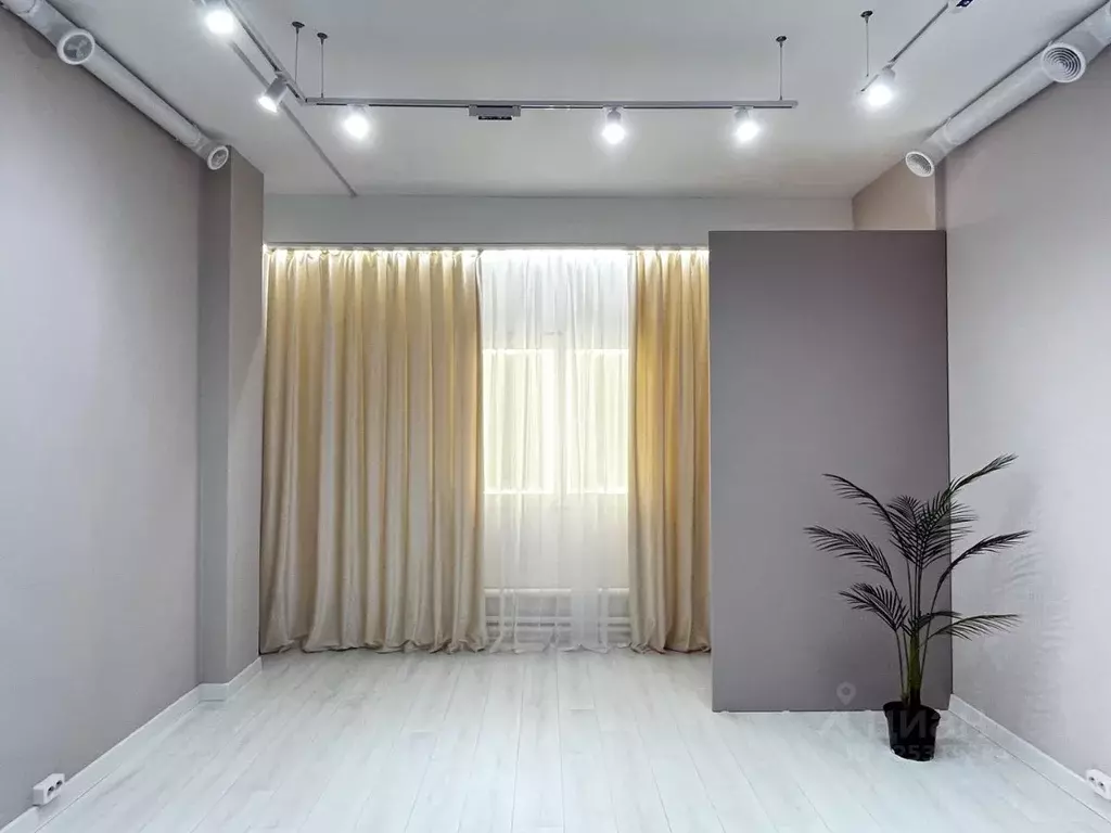 Офис в Пермский край, Пермь ул. 25 Октября, 77 (22 м) - Фото 1