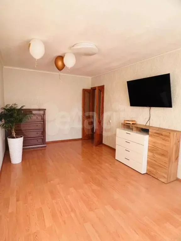 3-к. квартира, 66 м, 4/5 эт. - Фото 0