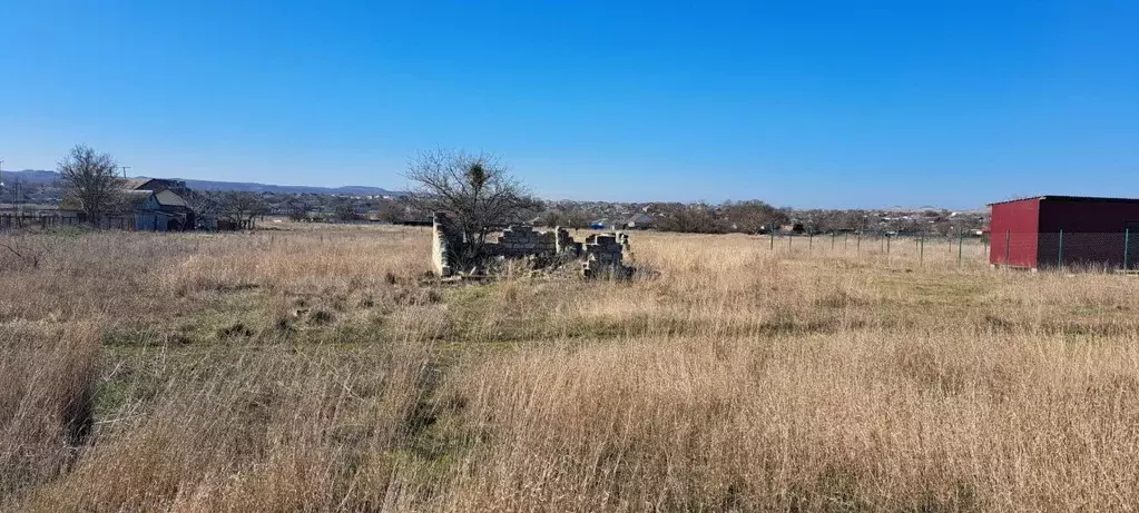 Участок в Крым, Ленинский район, с. Войково ул. Заводская (15.0 сот.) - Фото 0