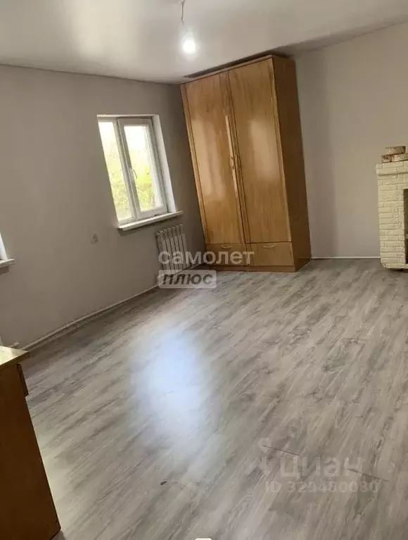Дом в Омская область, Азовский Немецкий Национальный район, д. Мирная ... - Фото 2