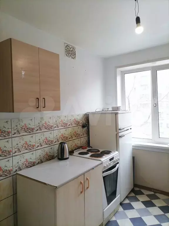 2-к. квартира, 48 м, 4/9 эт. - Фото 0