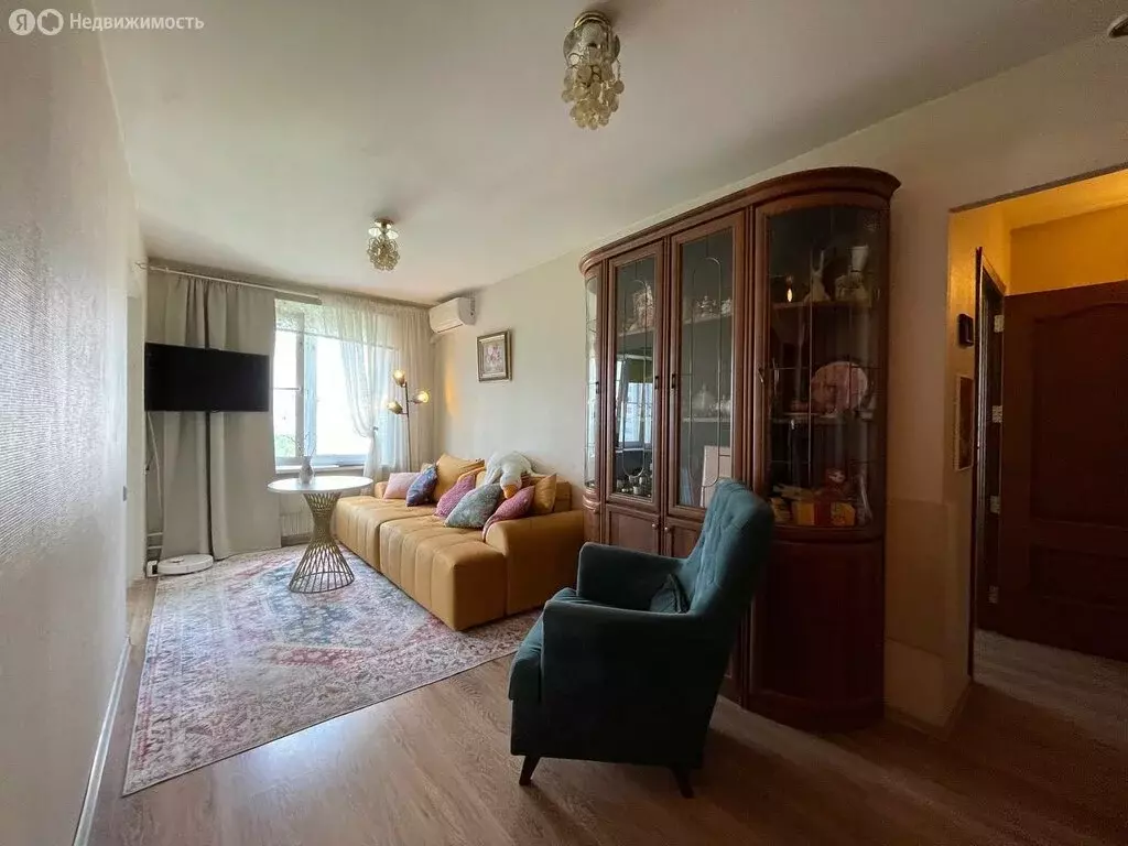 3-комнатная квартира: Москва, улица Маршала Катукова, 11к2 (58.5 м) - Фото 0
