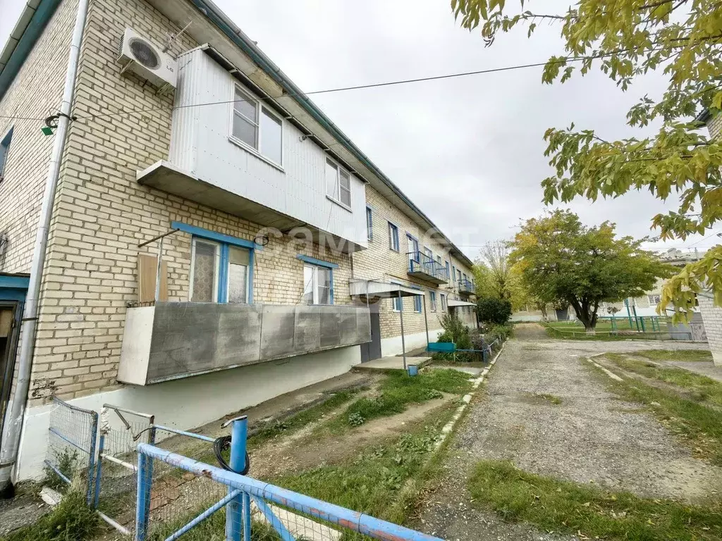 4-к кв. Калмыкия, Целинный район, с. Вознесеновка ул. Жилмассив, 4 ... - Фото 1