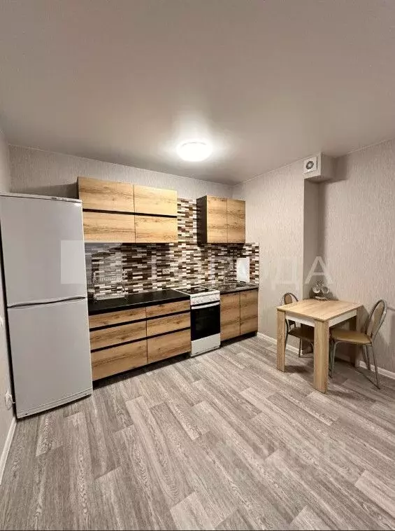 Студия Новосибирская область, Новосибирск Спортивная ул., 43 (29.0 м) - Фото 0