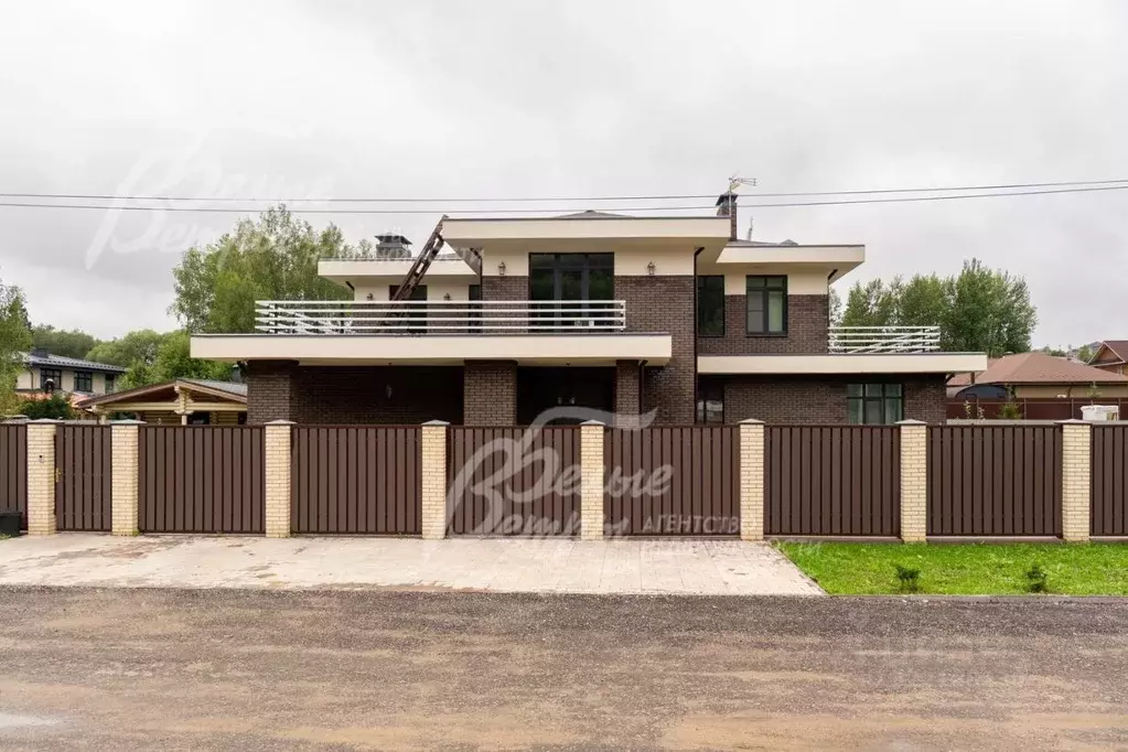 Дом в Москва Подолье СНТСН, ул. Кленовая (457 м) - Фото 1