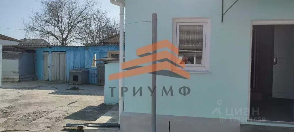 Дом в Крым, Кировский район, с. Яркое Поле ул. Привокзальная (88 м) - Фото 1