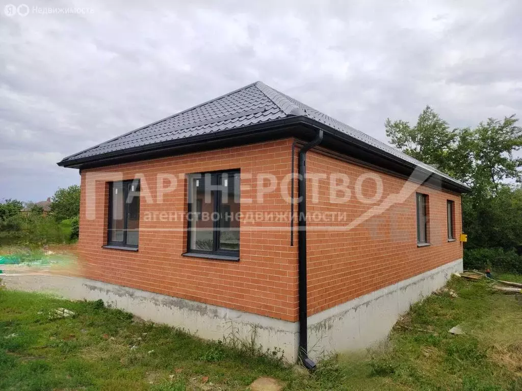 Дом в посёлок городского типа Ильский, улица Лермонтова (100 м) - Фото 0