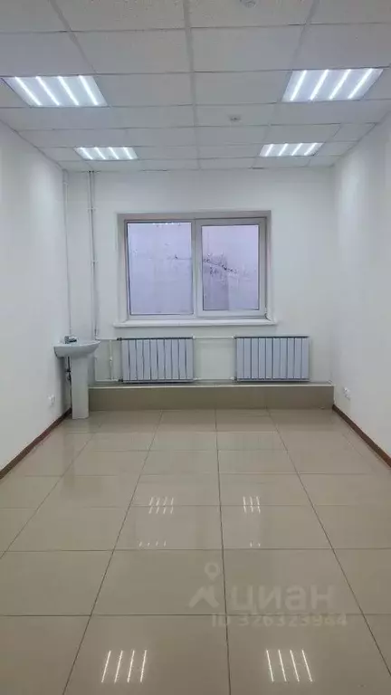 Офис в Свердловская область, Екатеринбург ул. Торговая, 5 (17 м) - Фото 1