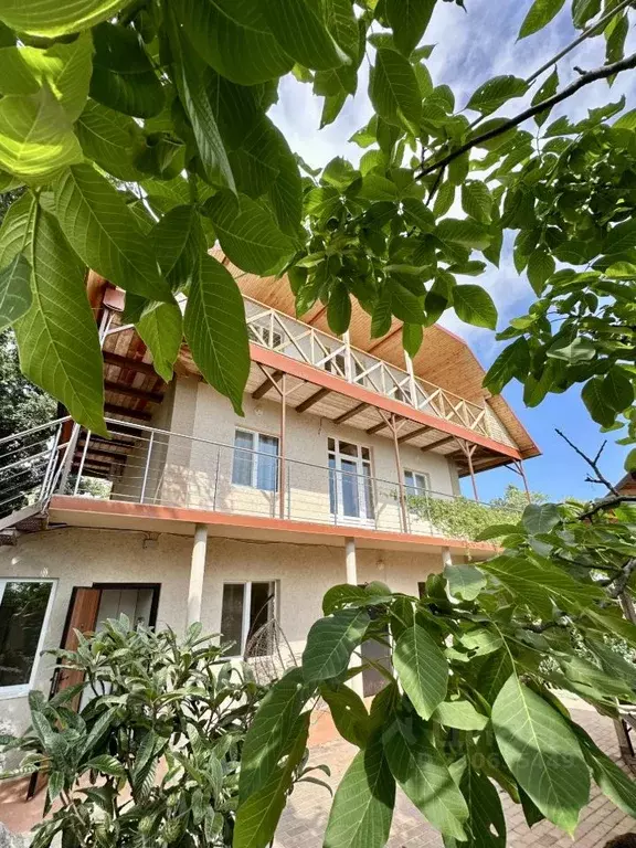 Дом в Крым, Ялта муниципальный округ, Береговое пгт  (200 м) - Фото 1