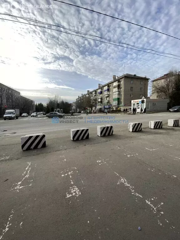 3-комнатная квартира: Белорецк, улица Карла Маркса, 54 (57 м) - Фото 1