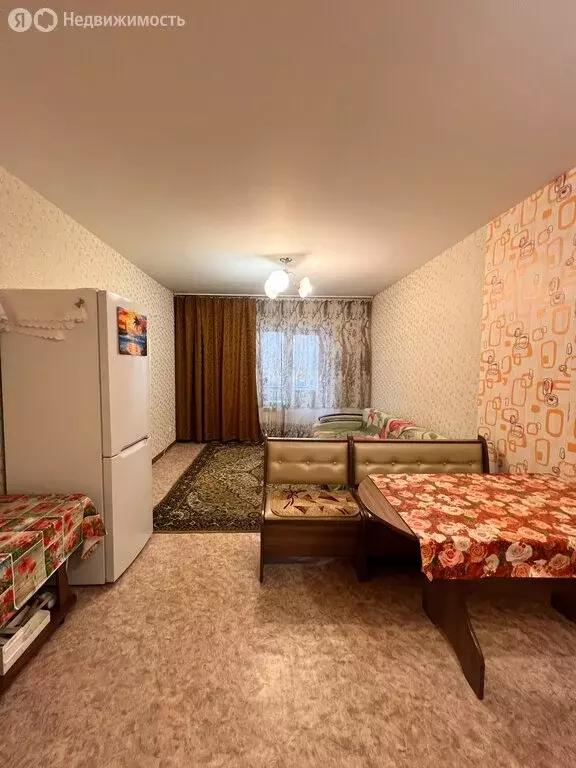 3-комнатная квартира: Братск, улица Градостроителей, 13 (55 м) - Фото 0