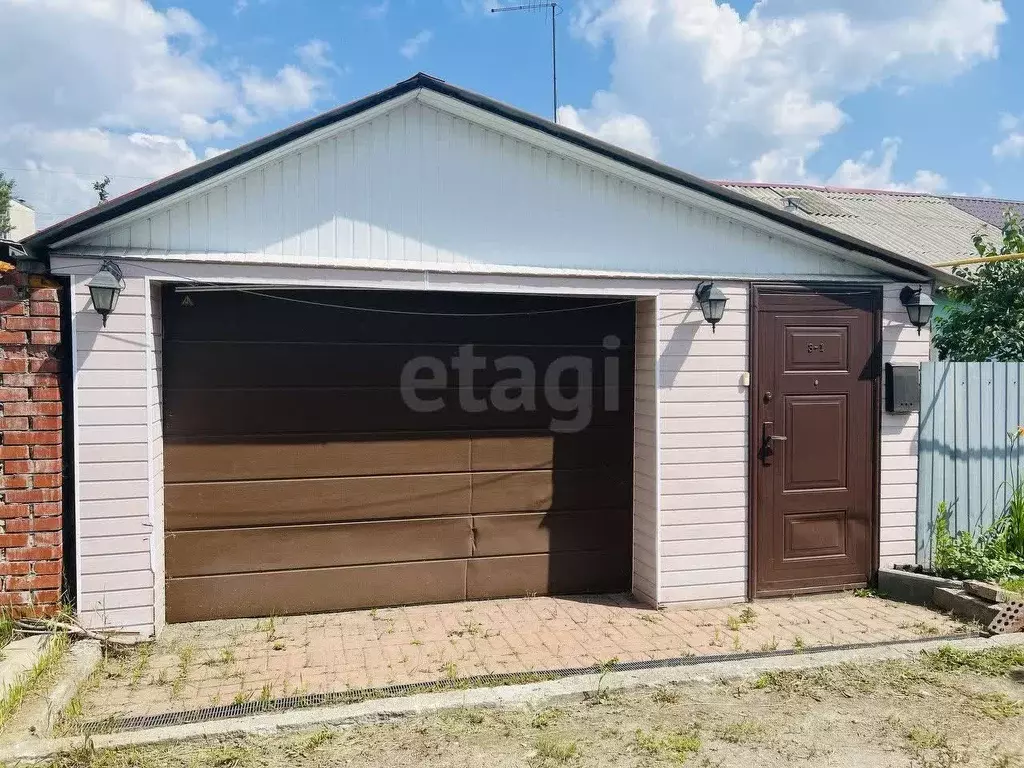 Дом в Челябинская область, Челябинск Коллекторная ул., 3 (148 м) - Фото 1