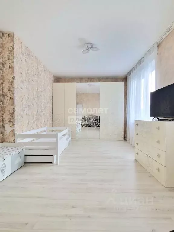 1-к кв. Свердловская область, Екатеринбург ул. Рябинина, 21 (42.6 м) - Фото 0