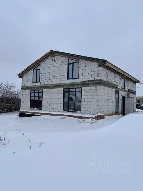 Коттедж в Саратовская область, с. Усть-Курдюм, 1-й мкр  (192 м) - Фото 2