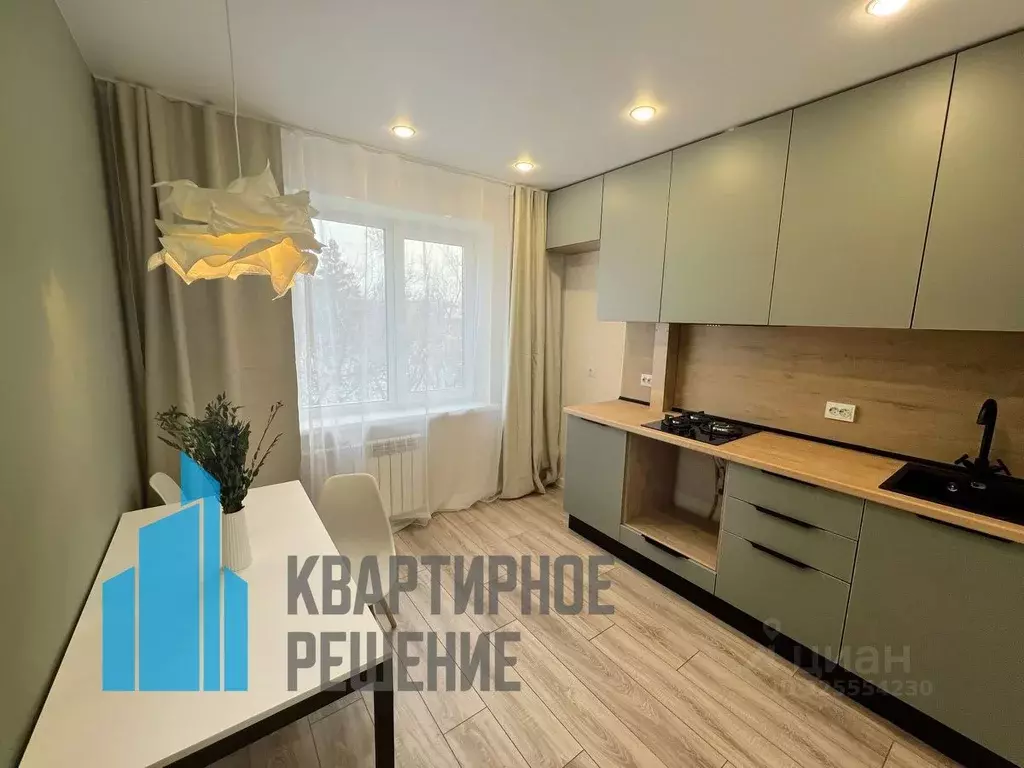 2-к кв. Омская область, Омск ул. Сибниисхоз, 7 (52.1 м) - Фото 1