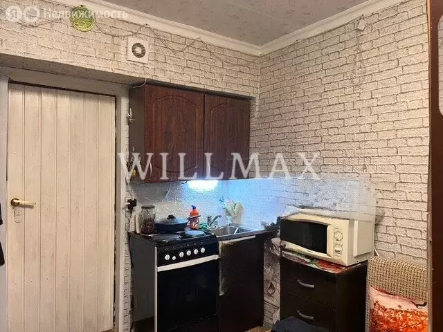 Квартира-студия: Тюмень, улица Республики, 167А (18 м) - Фото 0