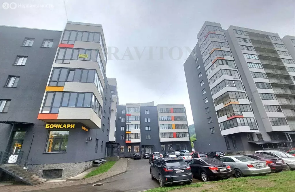 3-комнатная квартира: Горно-Алтайск, улица Панфиловцев, 7 (78.8 м) - Фото 0