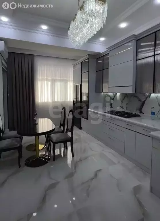 3-комнатная квартира: Тюмень, Харьковская улица, 76 (72 м) - Фото 1