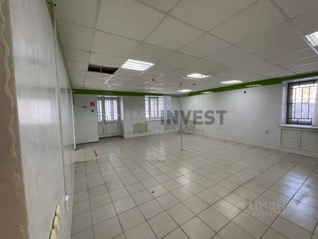 Помещение свободного назначения в Челябинская область, Златоуст ул. ... - Фото 0