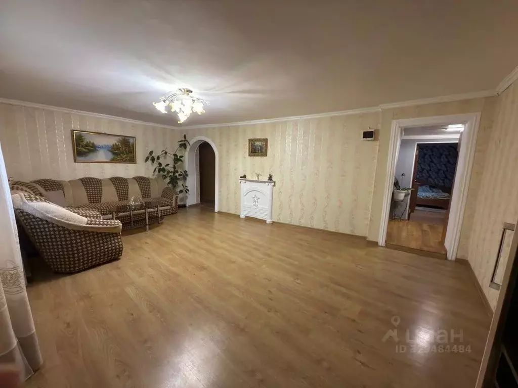 Дом в Астраханская область, Астрахань Можайская ул., 51 (95 м) - Фото 1