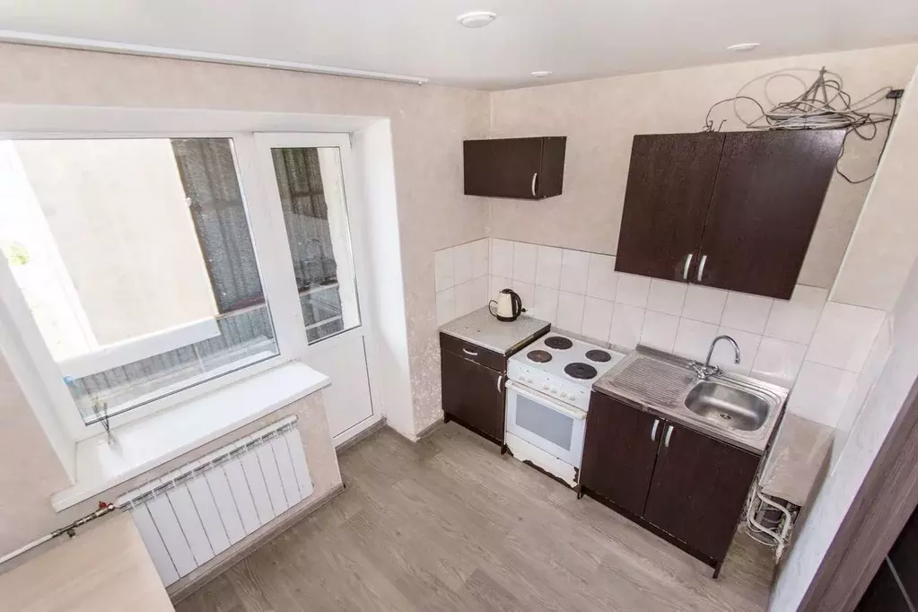 1-к кв. Свердловская область, Екатеринбург ул. Умельцев, 7 (42.0 м) - Фото 1