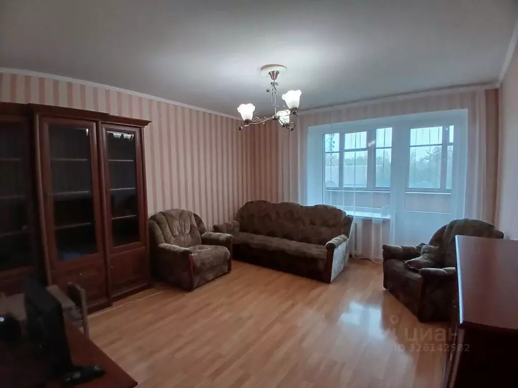 4-к кв. Калужская область, Киров Пролетарская ул., 38 (73.5 м) - Фото 1