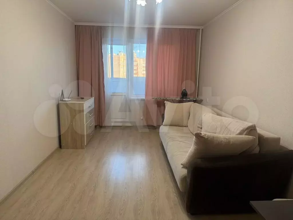 1-к. квартира, 40 м, 15/17 эт. - Фото 0