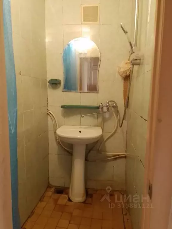Комната Омская область, Омск ул. Петра Ильичева, 5 (14.0 м) - Фото 1