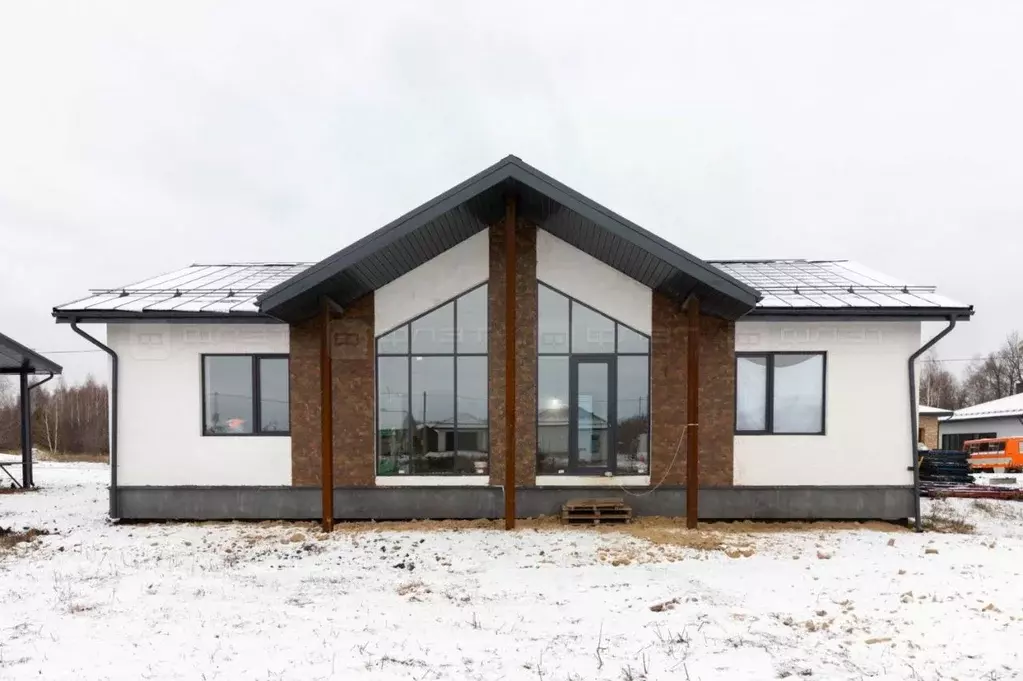 Дом в Татарстан, Лаишевский район, Столбищенское с/пос, с. Столбище ... - Фото 1